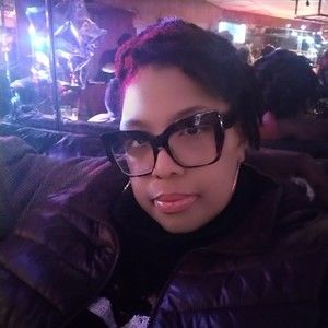 Meet your Posher, Kendra